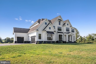 38880 Avery Oaks Ln, Hamilton, VA 20158