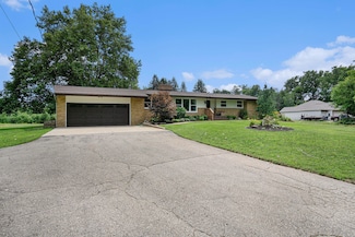 788 135th Ave, Wayland, MI 49348