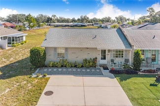 1413 Thousand Roses Dr S, Lake Wales, FL 33853