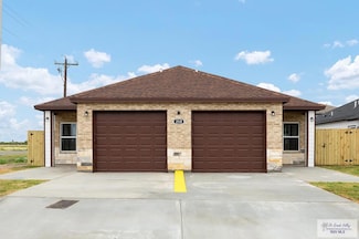 2530 N Valley Cir Unit A, La Feria, TX 78559