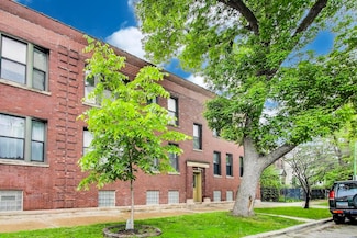 1954 W George St Unit 2, Chicago, IL 60657