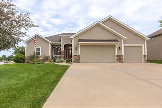 17710 Mission Ridge, Smithville, MO 64089