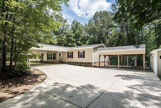 292 Old Pebble Ln, Kenly, NC 27542