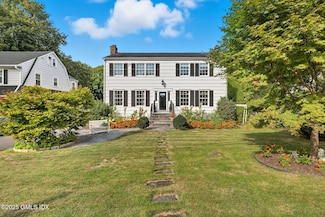 25 Buxton Ln, Riverside, CT 06878