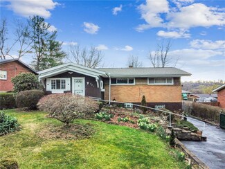 621 Pinefrost Dr, Monroeville, PA 15146