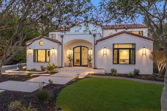 543 Asilomar Blvd, Pacific Grove, CA 93950