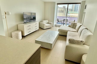 1 Franklin St Unit 1514, Boston, MA 02110