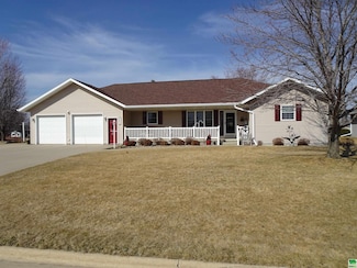 602 E 3rd St, Sanborn, IA 51248