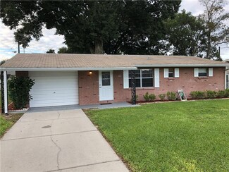39320 5th Ave, Zephyrhills, FL 33542