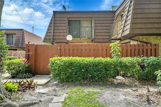 1458 N Lawnwood Cir Unit 24C, Fort Pierce, FL 34950
