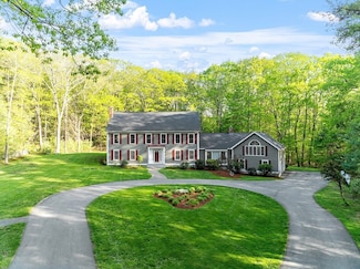 132 Ember Ln, Carlisle, MA 01741