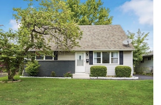 4220 Atlanta Dr, Columbus, OH 43228