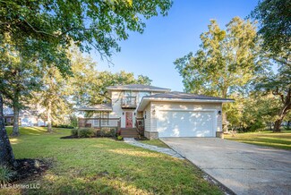3025 Magnolia Ln, Ocean Springs, MS 39564