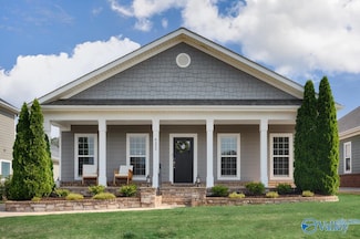 6453 Midtowne Ln NW, Huntsville, AL 35806
