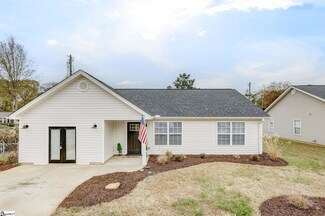 307 William Freeman Way, Duncan, SC 29334