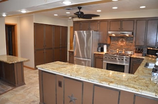 2702 Chupik St, Rosenberg, TX 77471