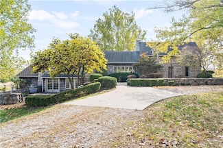 21405 W 73rd Terrace, Shawnee, KS 66218