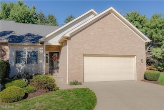 3609 Glenshire Cir Unit 55B, Uniontown, OH 44685