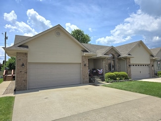 108 Condominium Dr, Grayson, KY 41143