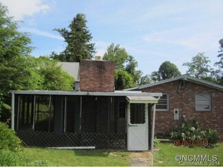 637 Halsbury Ave, Hendersonville, NC 28791