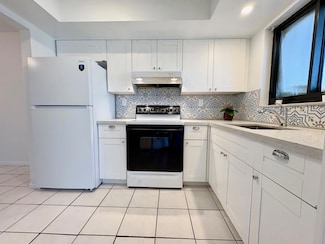 305 SE 9th Ave Unit 13, Pompano Beach, FL 33060