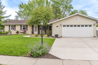 985 W Firestone Dr, Hoffman Estates, IL 60192