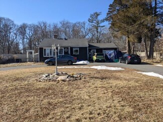 749 Stafford Rd, Tiverton, RI 02878