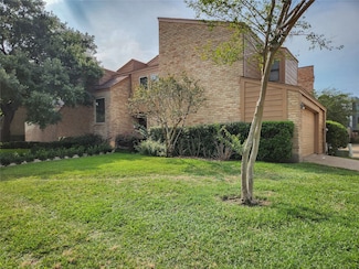 7910 Woodway Dr, Houston, TX 77063
