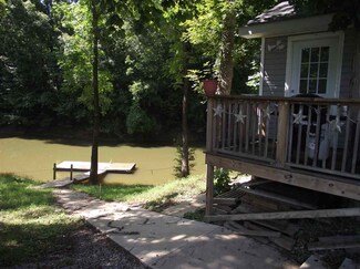 29 Towboat Ln, Adamsville, TN 38310