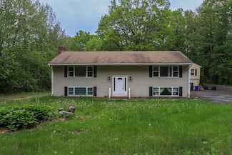 240 Leda Ave, Manchester, NH 03104