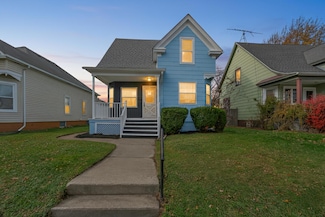 920 Grove Ave, Racine, WI 53405