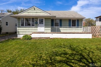 445 Jansen Ave, Avenel, NJ 07001