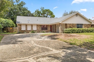 2205 Calle de Marbella, Navarre, FL 32566