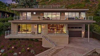5831 Folsom Dr, La Jolla, CA 92037