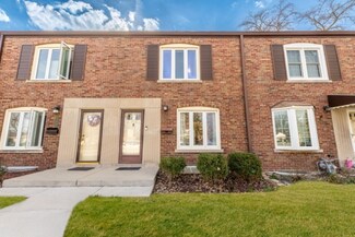 2930 Des Plaines Ave, North Riverside, IL 60546