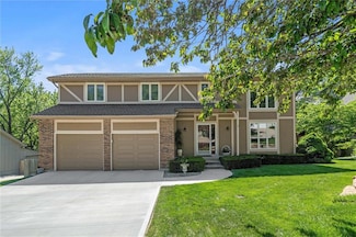 6740 Clairborne Rd, Shawnee, KS 66217