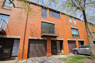 3827 Appian Way Unit T15C, Glenview, IL 60025