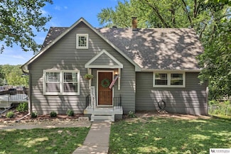 806 Jewell Rd, Bellevue, NE 68005