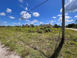 2915 19th St SW, Lehigh Acres, FL 33976
