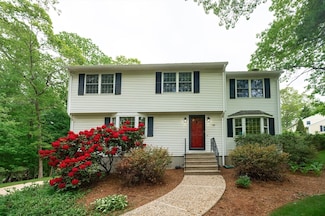 69 Stonybrook Dr, Holliston, MA 01746