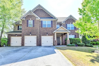 556 Georgia Cir, Loganville, GA 30052