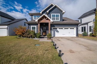 309 Hickory Dr, Muscle Shoals, AL 35661