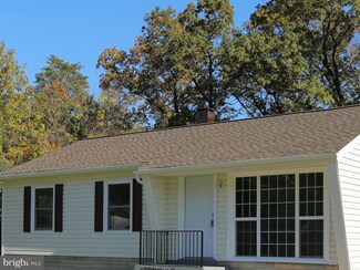 4013 91st Ave, Springdale, MD 20774