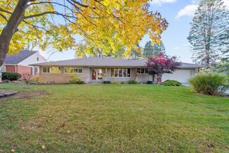 804 Sunrise Blvd, Waterloo, IA 50701