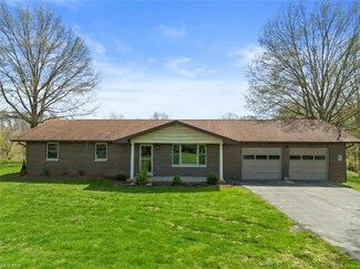 2107 New England Ridge Rd, Washington, WV 26181