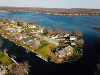 12505 Park Dr, Wayland, MI 49348