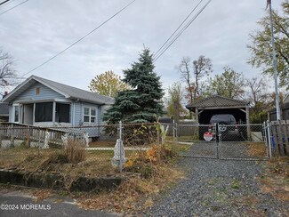 85 Pacific Blvd, Keyport, NJ 07735