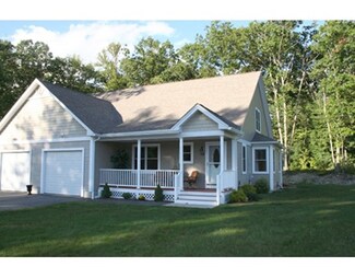 32 Virginia Dr Unit 51, Rochdale, MA 01542