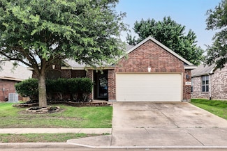 12025 Rowsley Ln, Burleson, TX 76028