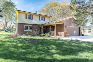 3016 Northbridge Dr, Racine, WI 53404